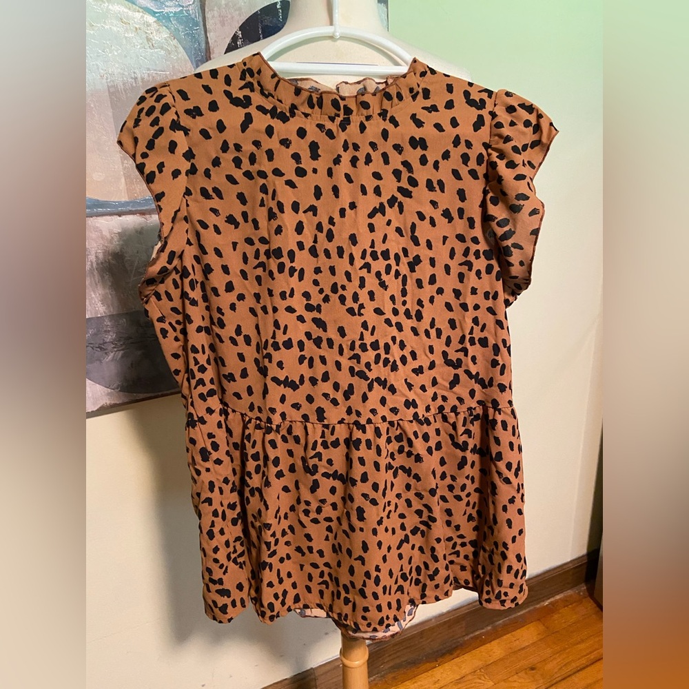 Kirundo brand Top